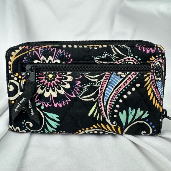 Vera Bradley Turn Lock Zip Around Wallet with multi color Paisly’s - Picture 2 of 16